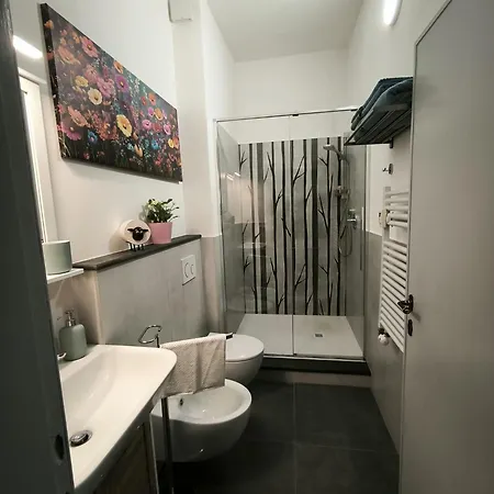 Terrazza Tra Fiori E Cielo ゲストハウス 4*