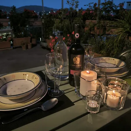 Terrazza Tra Fiori E Cielo